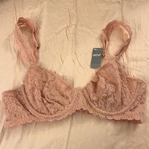 Bra // Aerie / Salmon Colored / Underwire / Size 34B